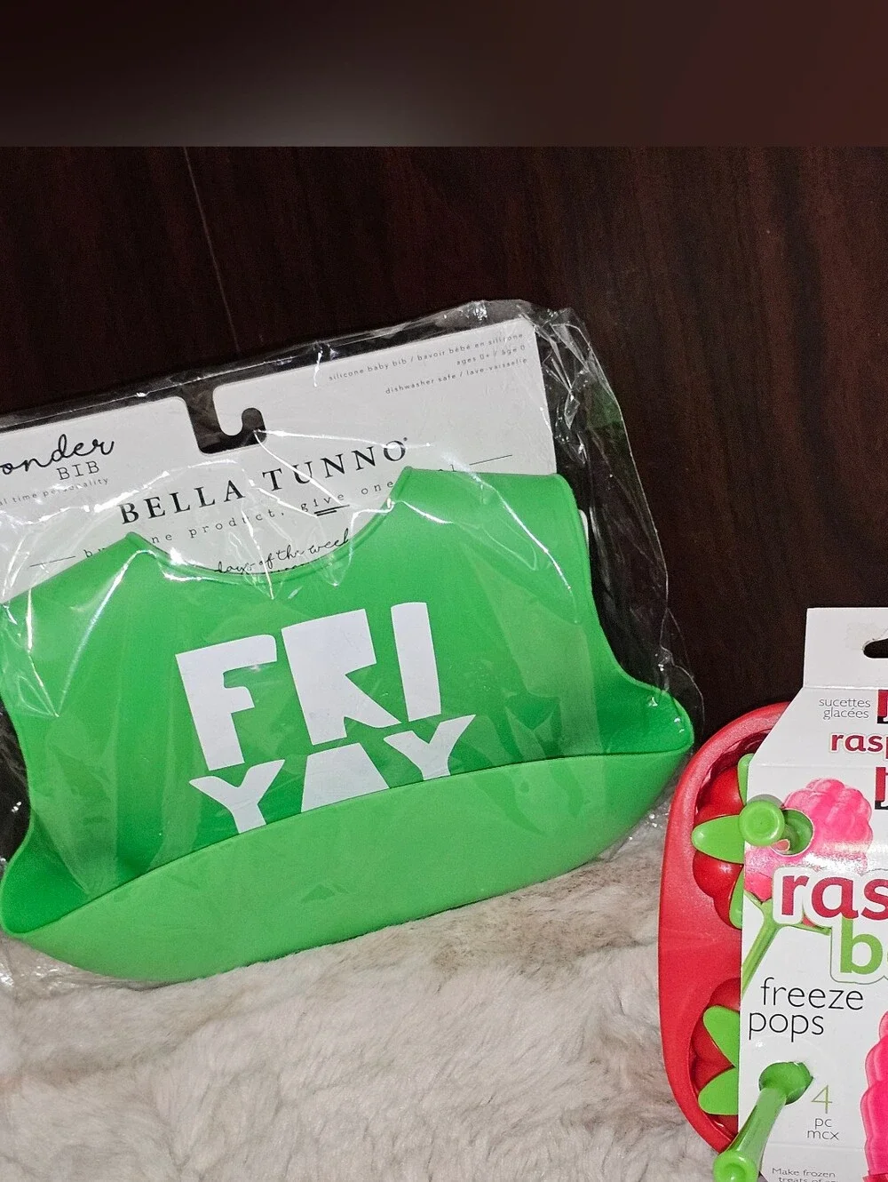 Bella Tunno Green 'Friyay' Silicone Bib, Freeze Pops, & Utensils Lot
